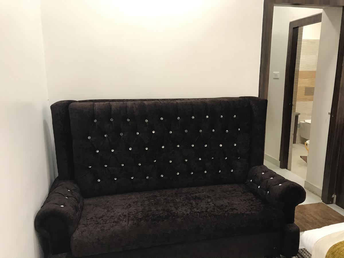 Hotel Mmk Kánpur Kültér fotó