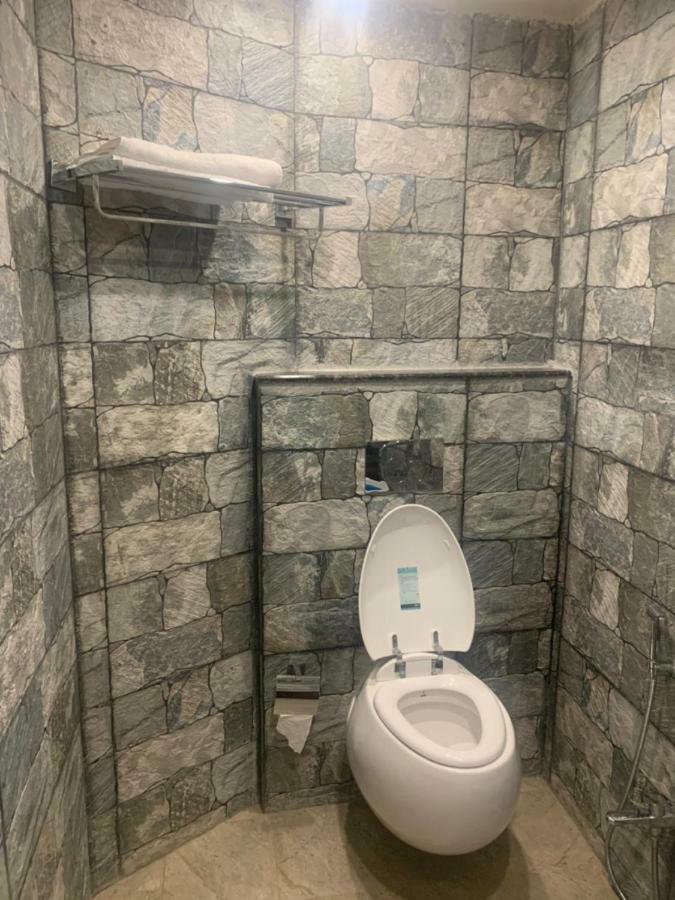 Hotel Mmk Kánpur Kültér fotó